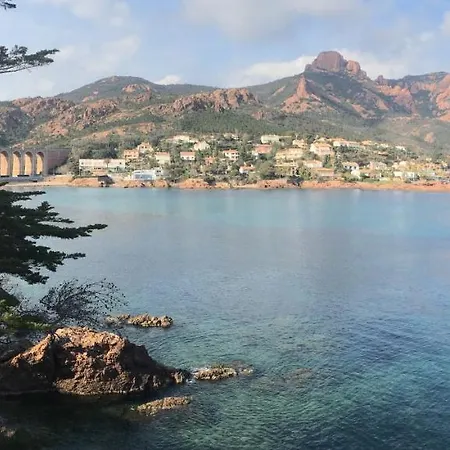 Holiday home Charmante A Saint-raphael Antheor *